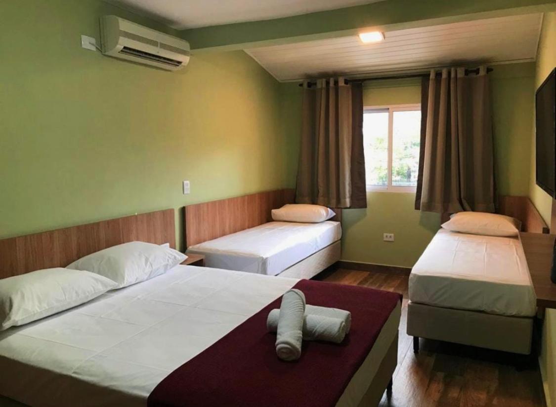 Delphin Apartamentos Ilhabela Eksteriør bilde